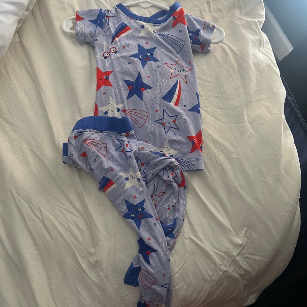 12-18 little sleepies! Only worn a handful of times!